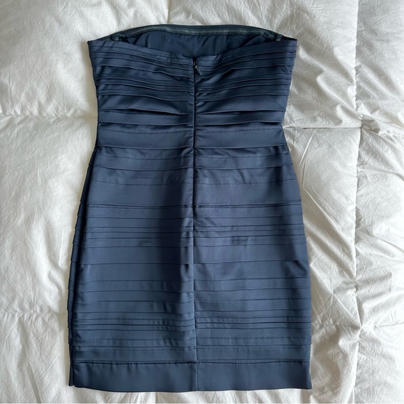 Y2K BCBGMaxazria Dark Navy Crepe Ruffled Strapless Dress - Picture 4 of 9